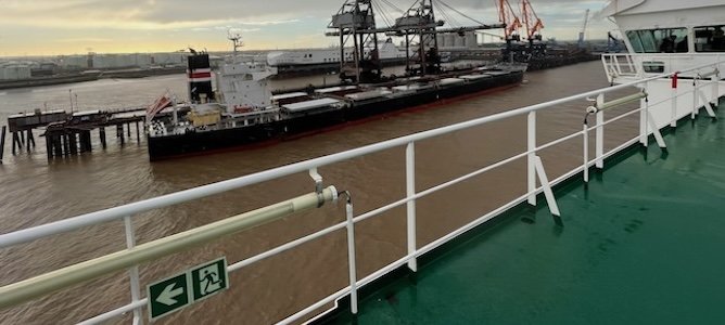 Handling of New Fuels in Ports - Bunkering, Safety, and Infrastructure